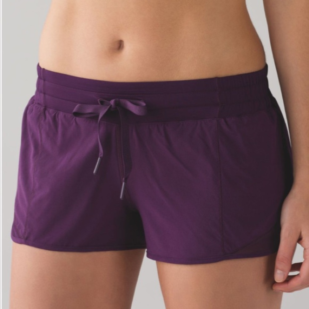 🍋Lululemon Hotty Hot Short! - Picture 2 of 8